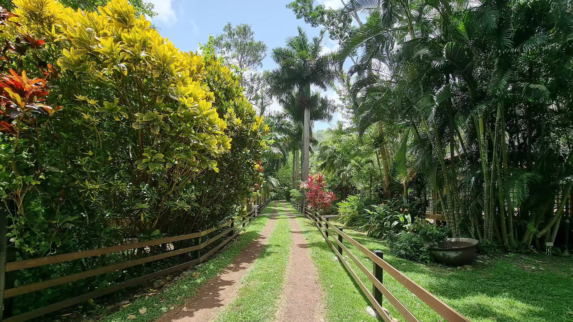 attractions, Sites & Attractions